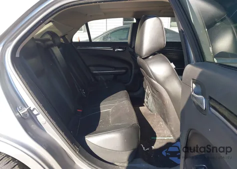 2016 Chrysler 300C z USA, uszkodzony, nr VIN 2C3CCAEG3GH343170